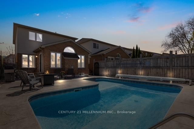 Detached House for sale at 88 Eaton Street, Halton Hills, Ontario, L7G 5T2 - Georgetown - MLS: W12739904