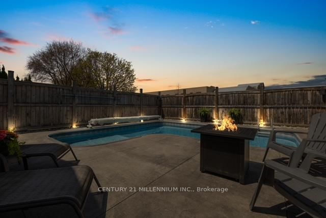 Detached House for sale at 88 Eaton Street, Halton Hills, Ontario, L7G 5T2 - Georgetown - MLS: W12739904