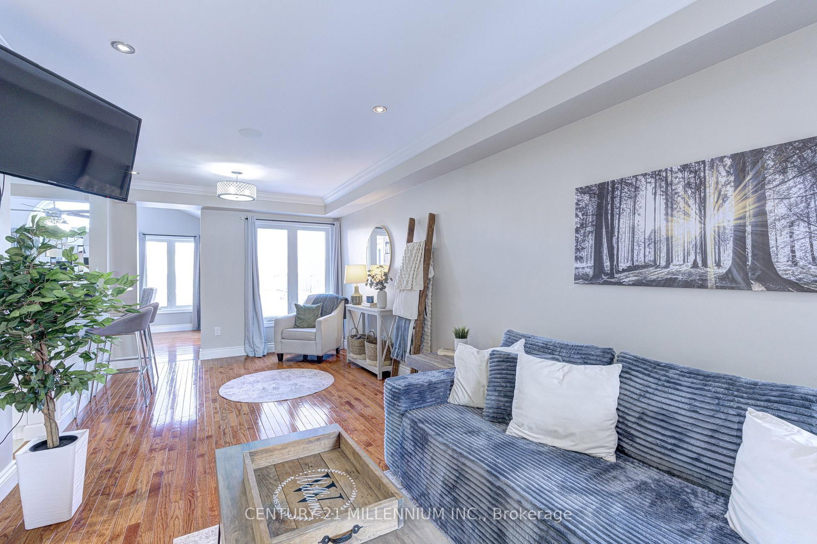 Detached House for sale at 88 Eaton Street, Halton Hills, Ontario, L7G 5T2 - Georgetown - MLS: W12739904