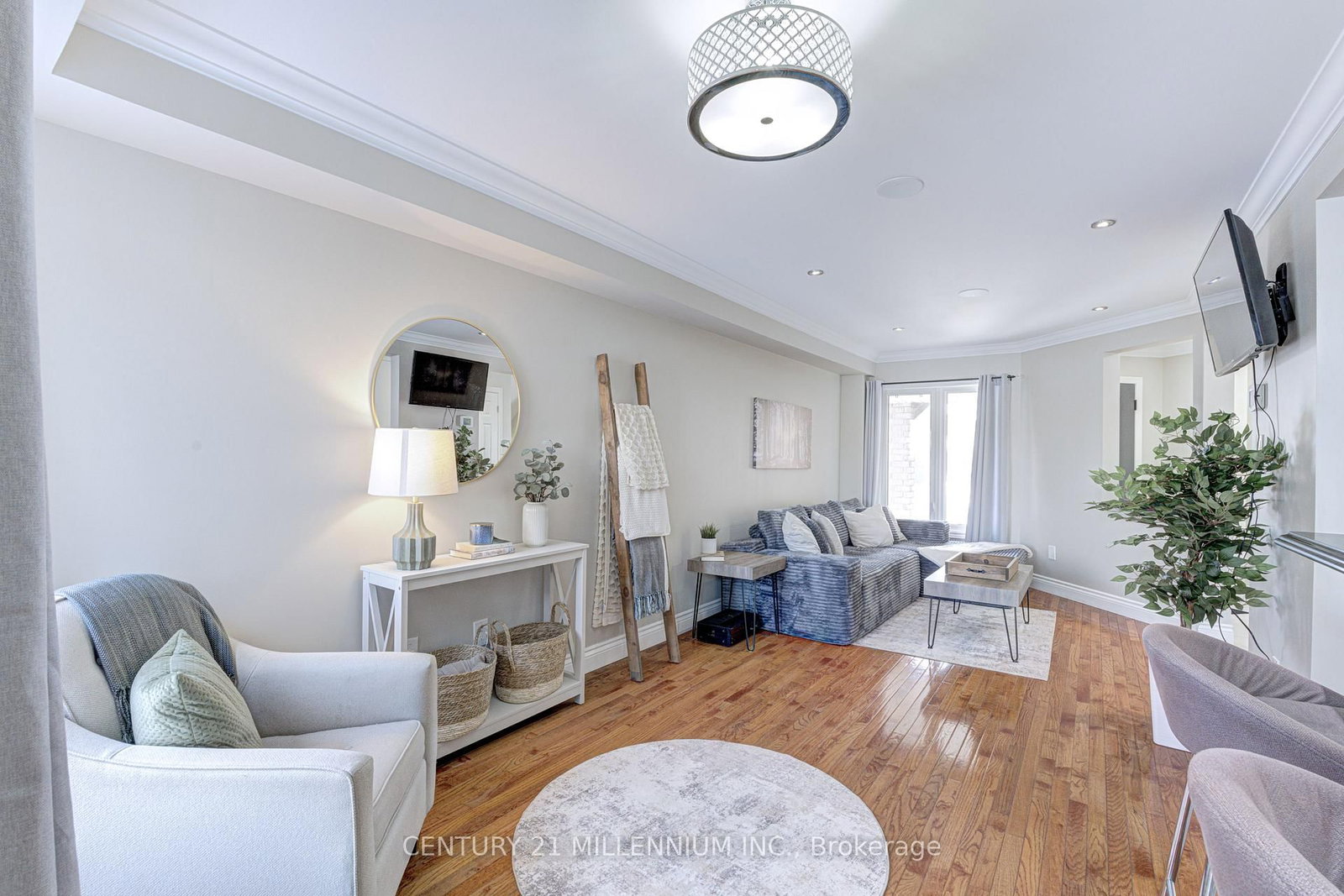 Detached House for sale at 88 Eaton Street, Halton Hills, Ontario, L7G 5T2 - Georgetown - MLS: W12739904