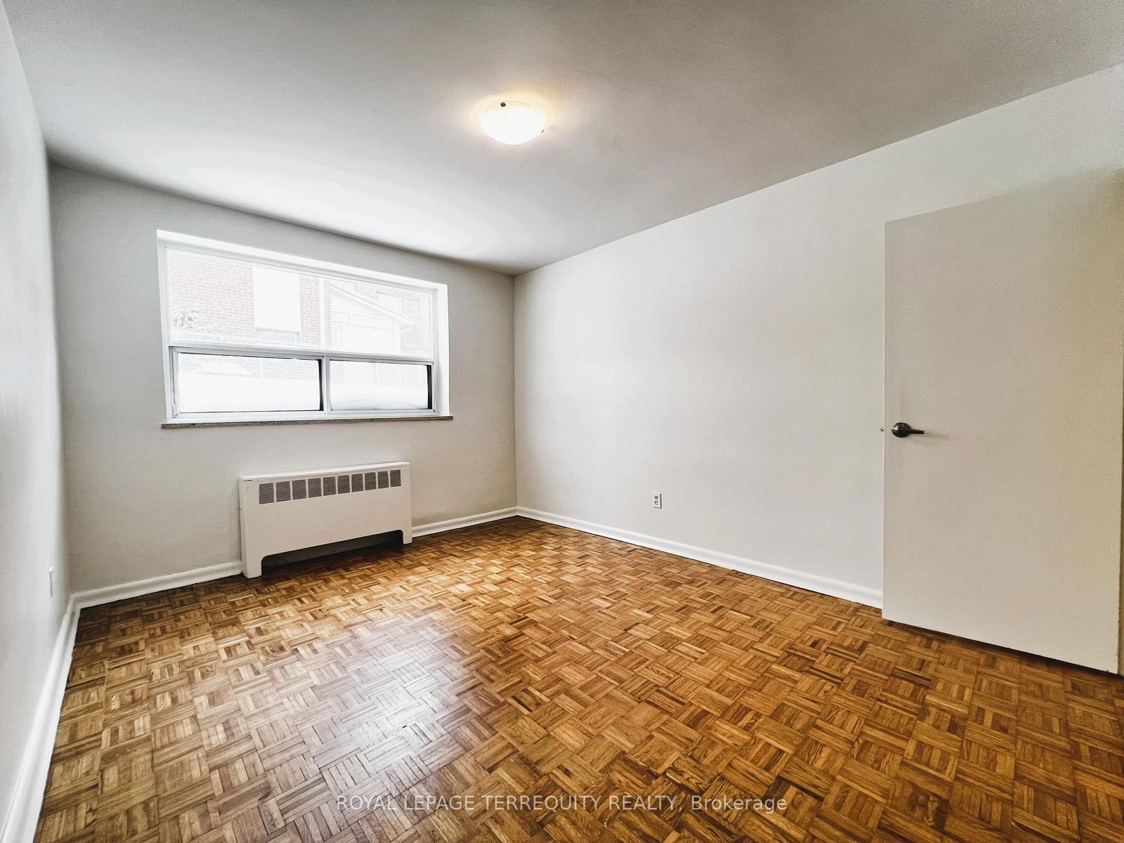 Semi-Detached House for lease at 3-39 Leduc Drive, Toronto, Ontario, M9W 2A8 - Rexdale-Kipling - MLS: W12740376