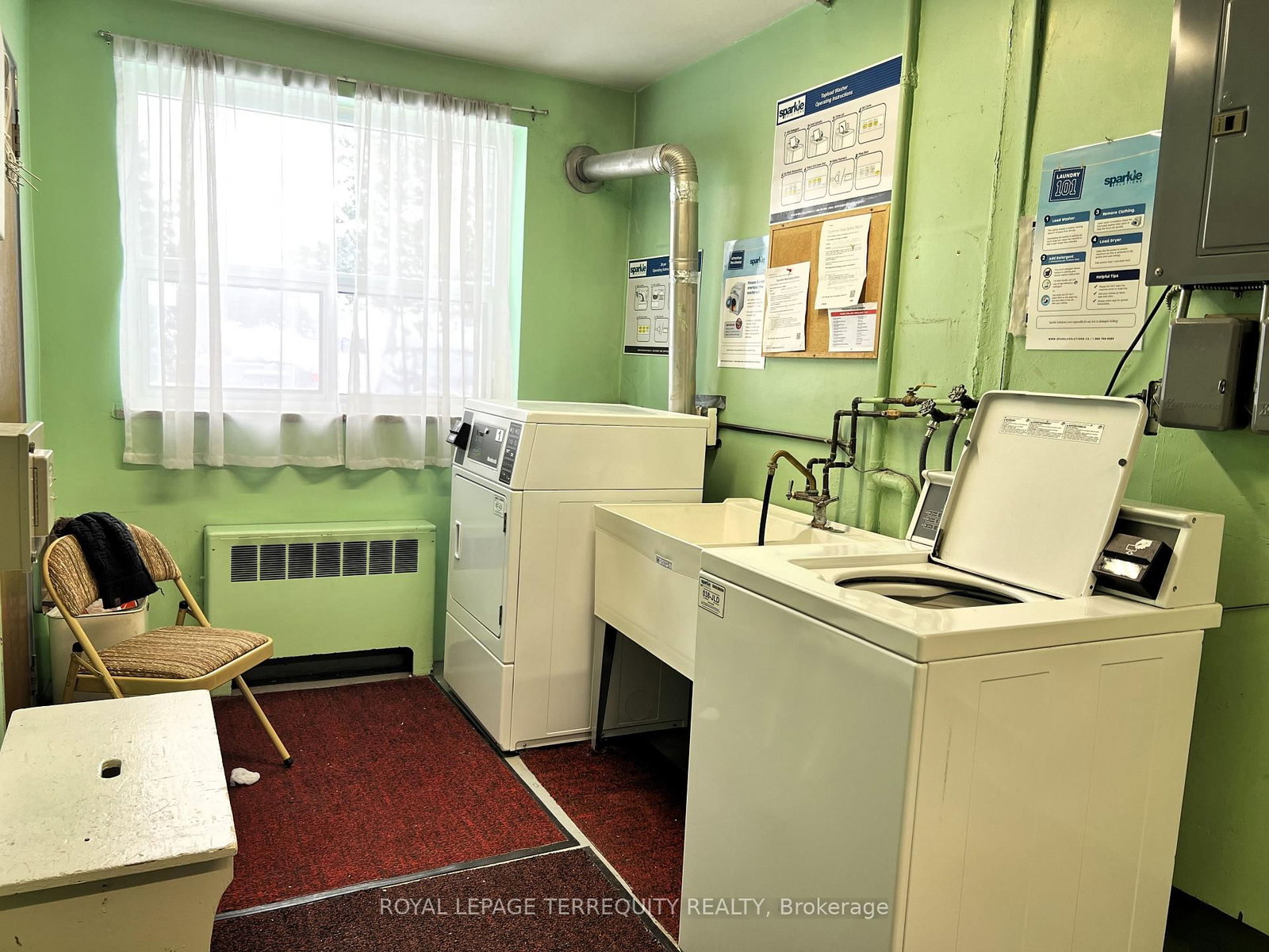 Semi-Detached House for lease at 3-39 Leduc Drive, Toronto, Ontario, M9W 2A8 - Rexdale-Kipling - MLS: W12740376