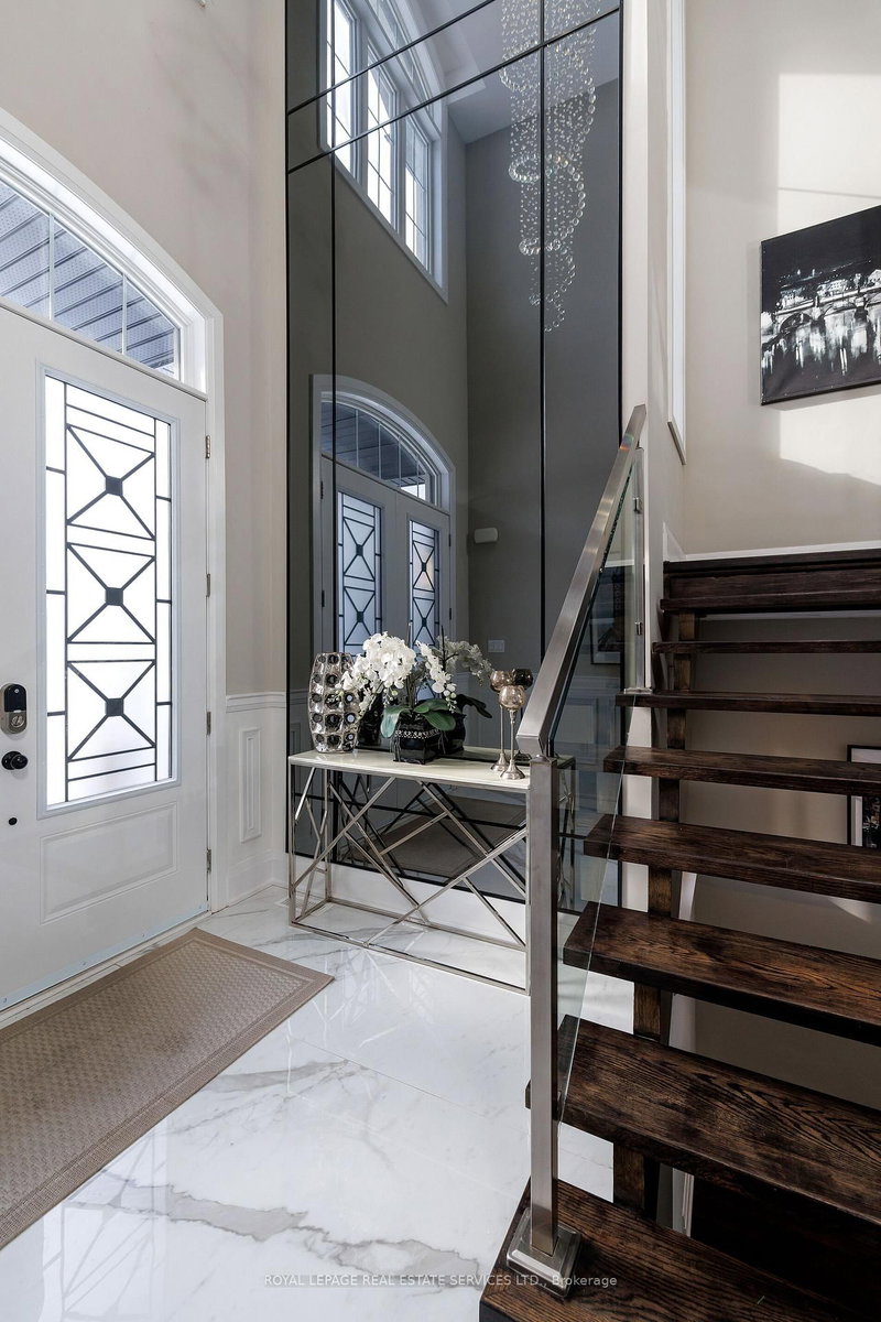 175 Burloak Dr W, Oakville, L6L 6E6 | Image 3