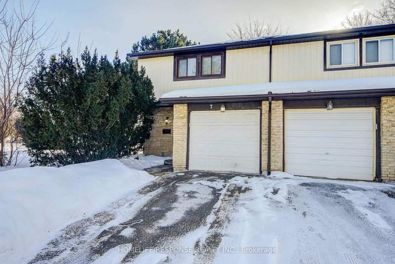 7 - 93 HANSEN Rd N, Brampton, L6V 3C8 | Image 3