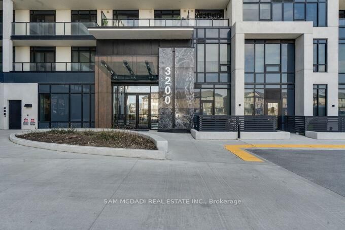 318 - 3200 William Coltson Ave, Oakville, L6H 7W8 | Image 3