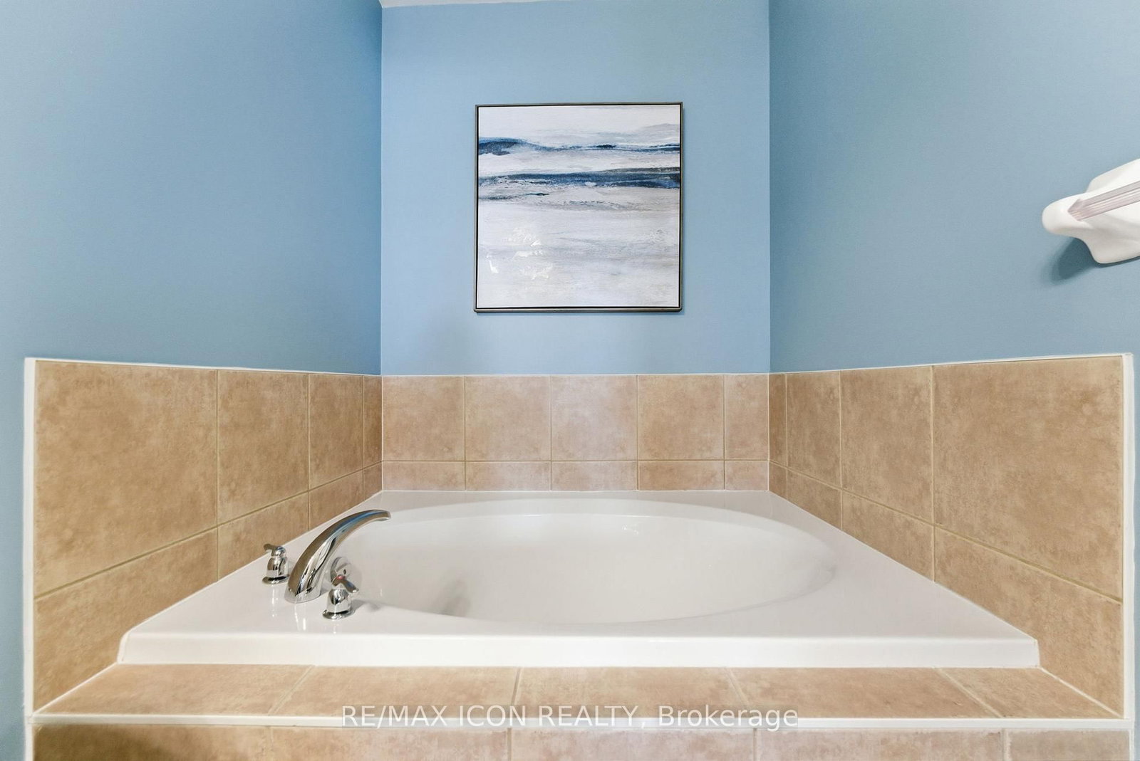 Townhouse sold at 35 Losino Street, Caledon, Ontario, L7C 3N2 - Rural Caledon - MLS: W12740970