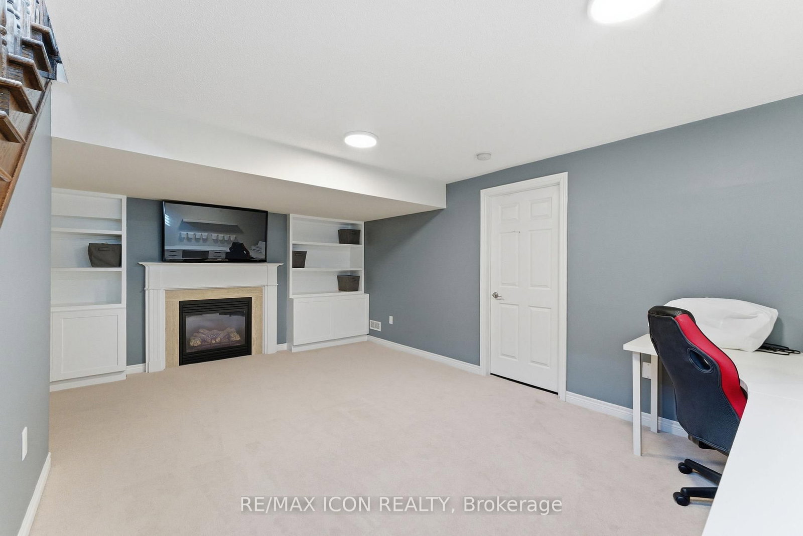 Townhouse sold at 35 Losino Street, Caledon, Ontario, L7C 3N2 - Rural Caledon - MLS: W12740970