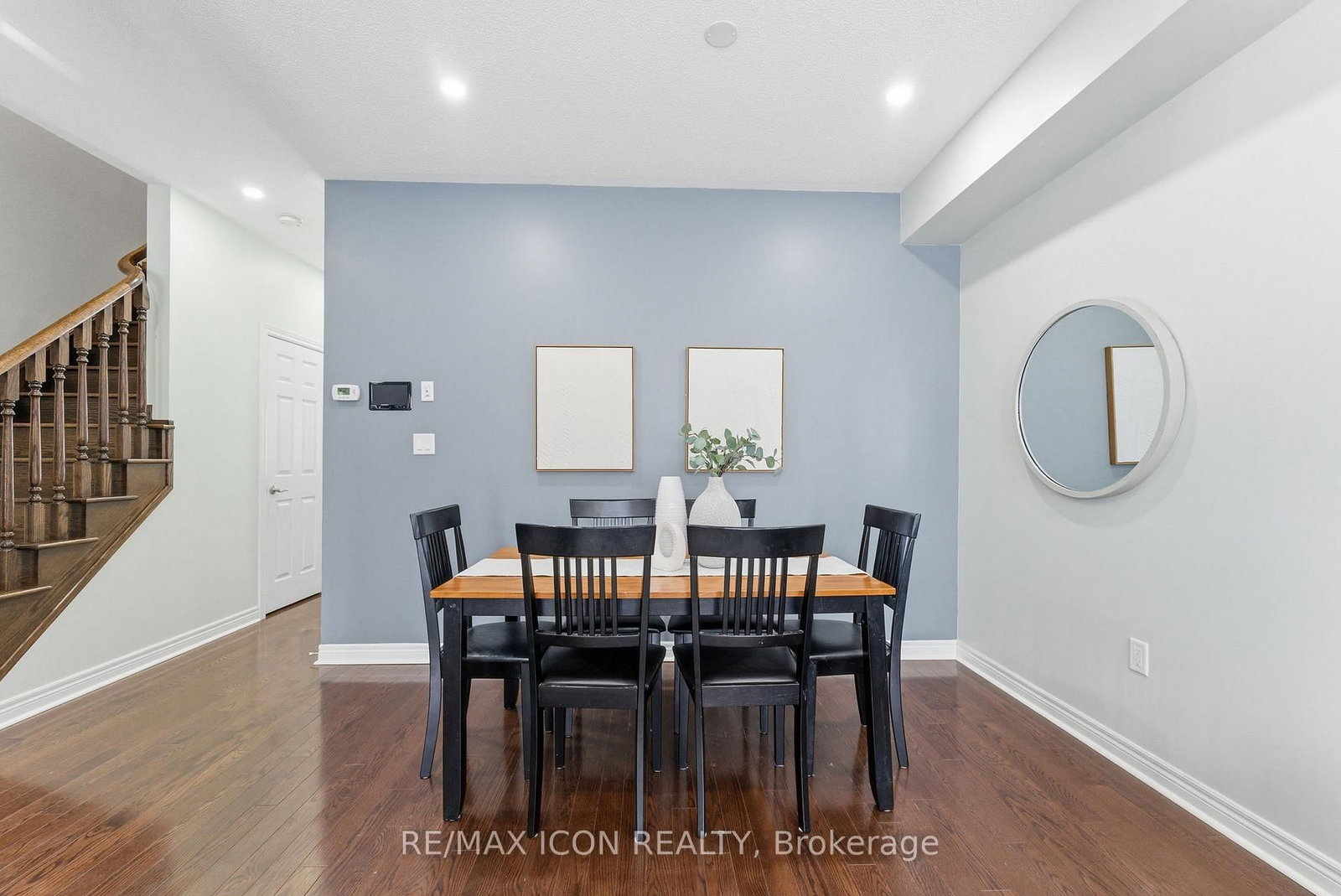 Townhouse sold at 35 Losino Street, Caledon, Ontario, L7C 3N2 - Rural Caledon - MLS: W12740970