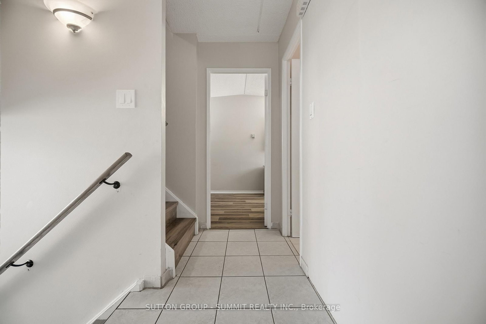 180 Mississauga Valley Boulevard, Unit 211 - Photo 18