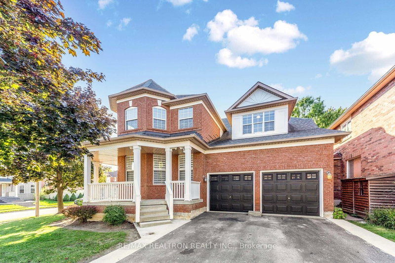 52 Brock Dr, Brampton, L6P 1A2 | Image 2