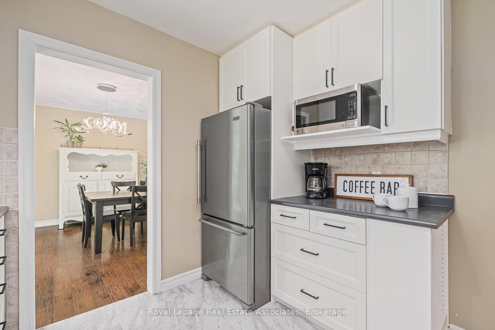 Detached House for sale at 112 Park Street, Halton Hills, Ontario, L7G 2V4 - Glen Williams - MLS: W12741730