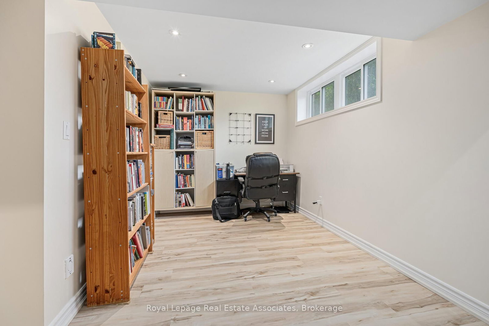 Detached House for sale at 112 Park Street, Halton Hills, Ontario, L7G 2V4 - Glen Williams - MLS: W12741730