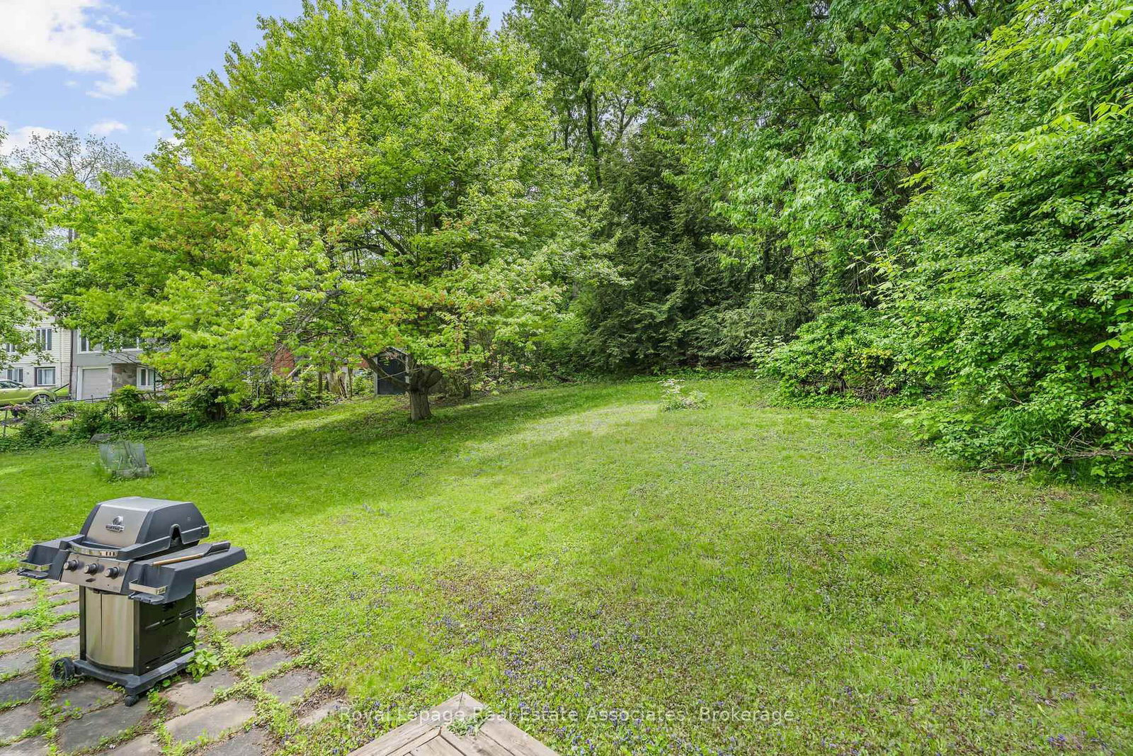 Detached House for sale at 112 Park Street, Halton Hills, Ontario, L7G 2V4 - Glen Williams - MLS: W12741730