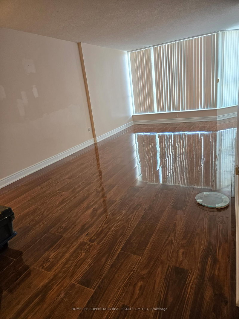 607 - 3 Rowntree Rd, Toronto, M9V 5G8 | Image 3