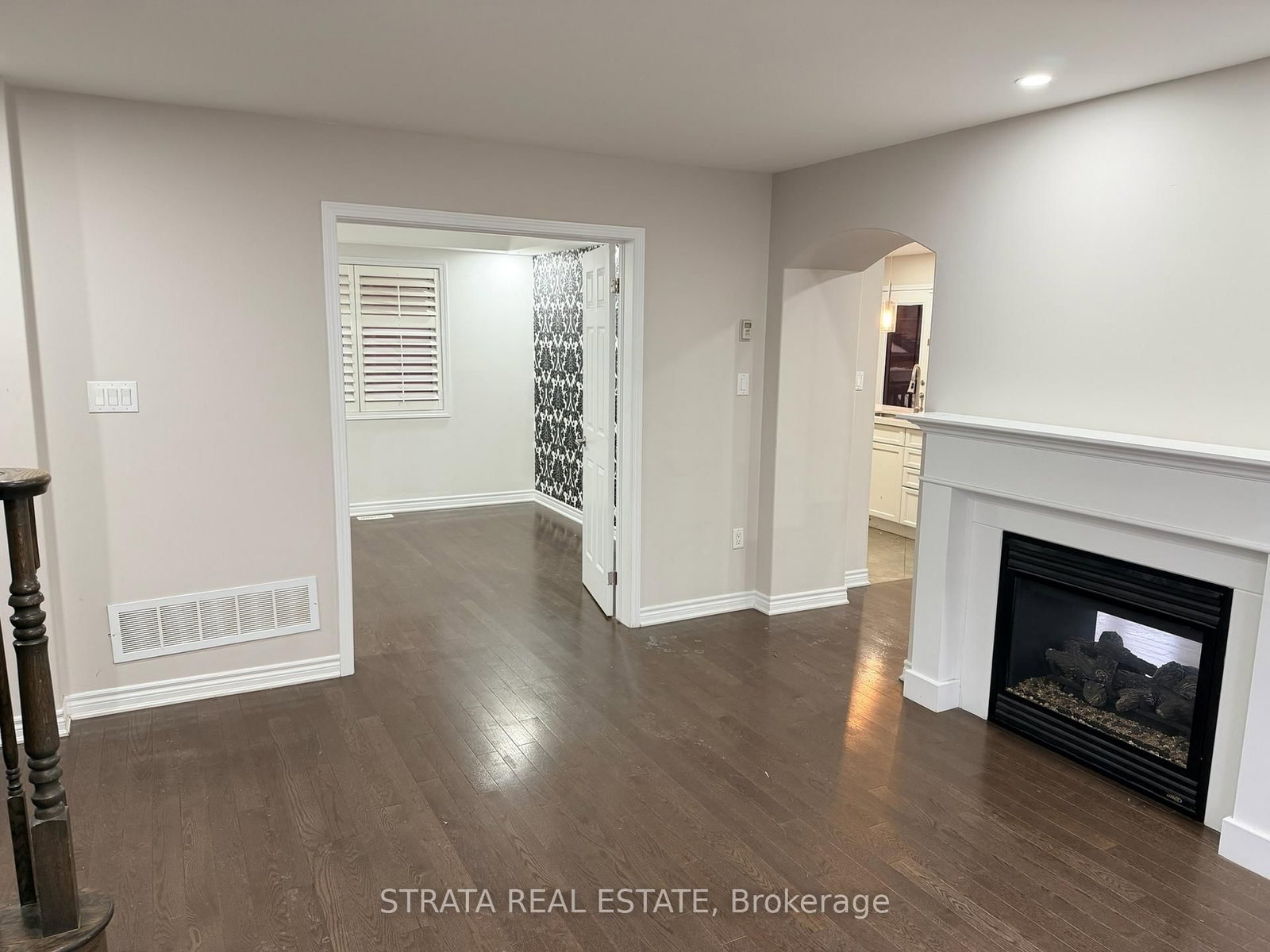 Detached House for sale at 358 Laundon Terrace, Milton, Ontario, L9T 7N9 - Scott - MLS: W12742942