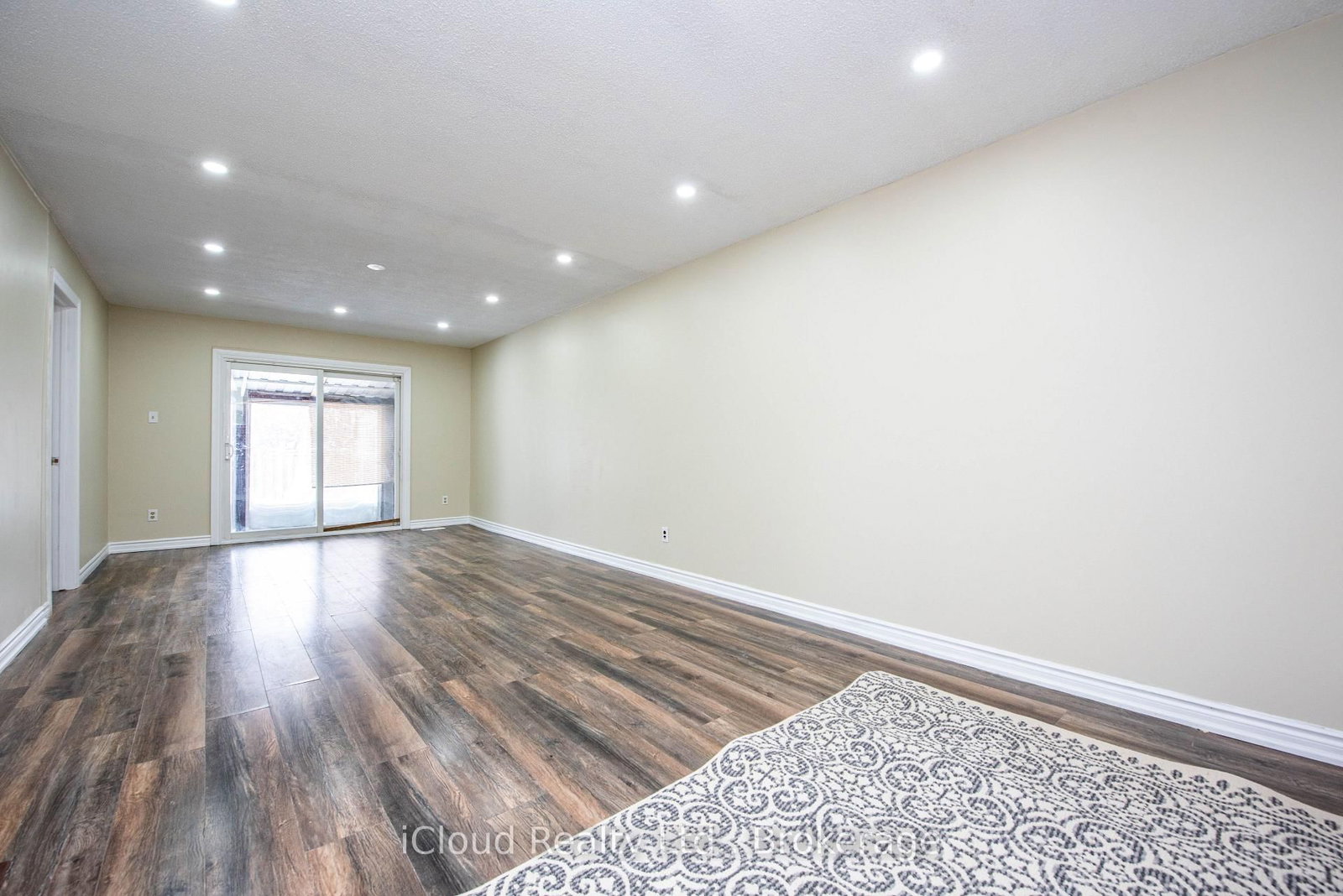 Semi-Detached House for sale at 82 Griselda Crescent, Brampton, Ontario, L6S 1M3 - Northgate - MLS: W12743066