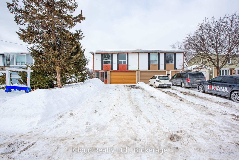 82 Griselda Cres, Brampton, L6S 1M3 | Image 2