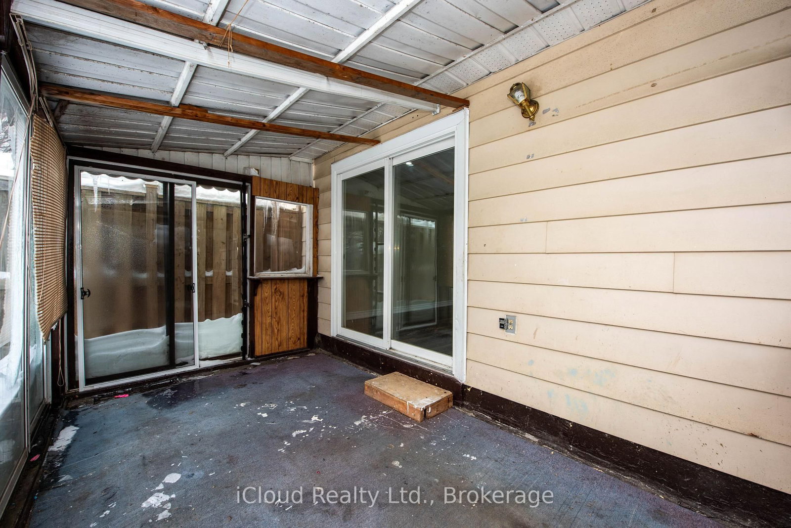 Semi-Detached House for sale at 82 Griselda Crescent, Brampton, Ontario, L6S 1M3 - Northgate - MLS: W12743066