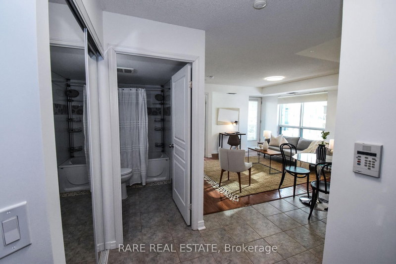 509 - 2545 Erin Centre Blvd, Mississauga, L5N 6Z9 | Image 2