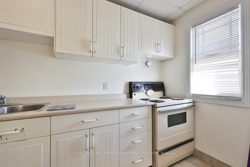 160 King Street E - Photo 21