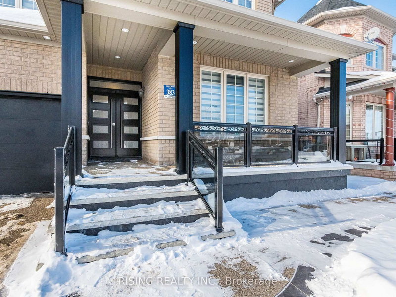 14 Grey Whale Rd, Brampton, L6R 3K7 | Image 3