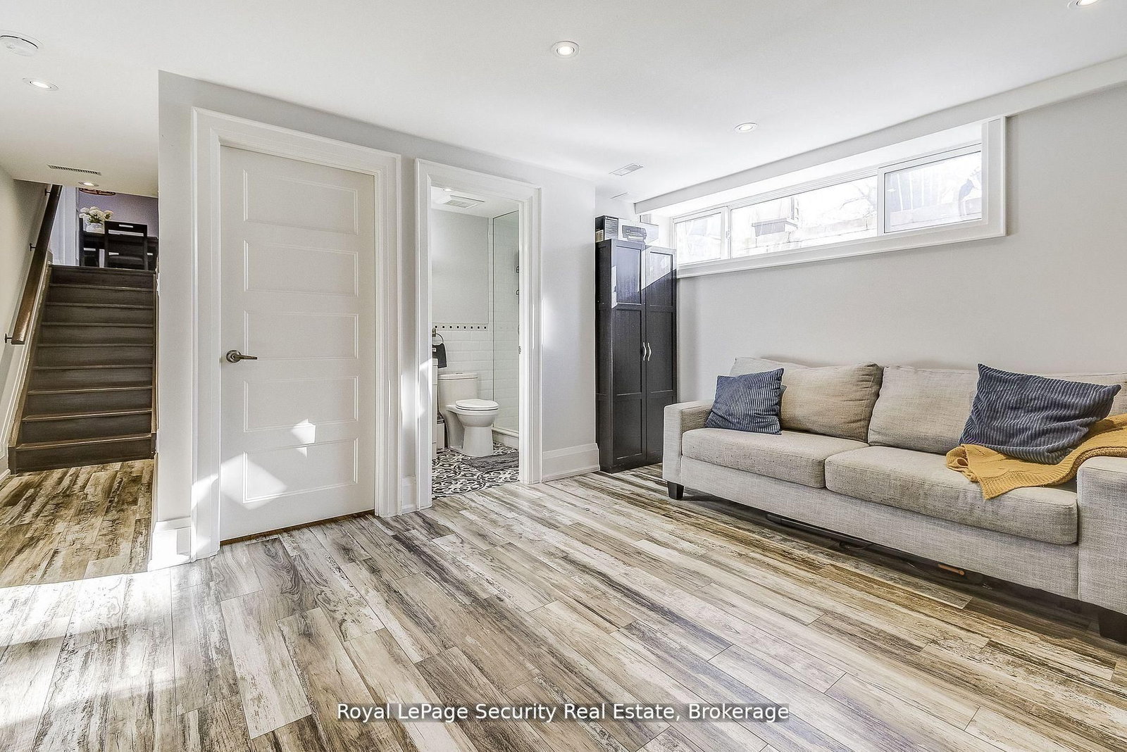 Detached House for sale at 11310 Trafalgar Road, Halton Hills, Ontario, L7G 4S5 - Stewarttown - MLS: W12743948