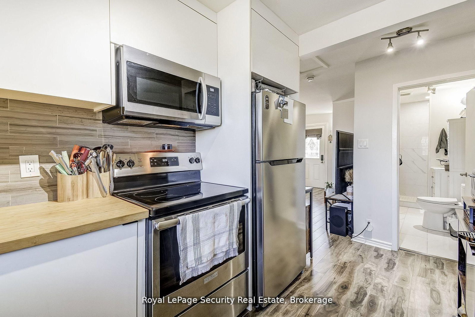 Detached House for sale at 11310 Trafalgar Road, Halton Hills, Ontario, L7G 4S5 - Stewarttown - MLS: W12743948