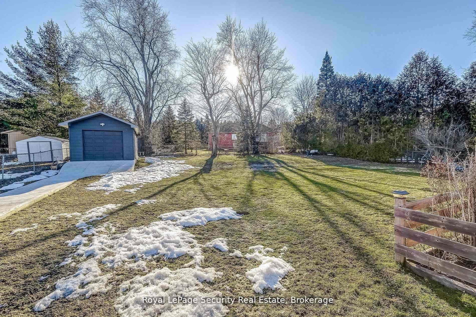 Detached House for sale at 11310 Trafalgar Road, Halton Hills, Ontario, L7G 4S5 - Stewarttown - MLS: W12743948