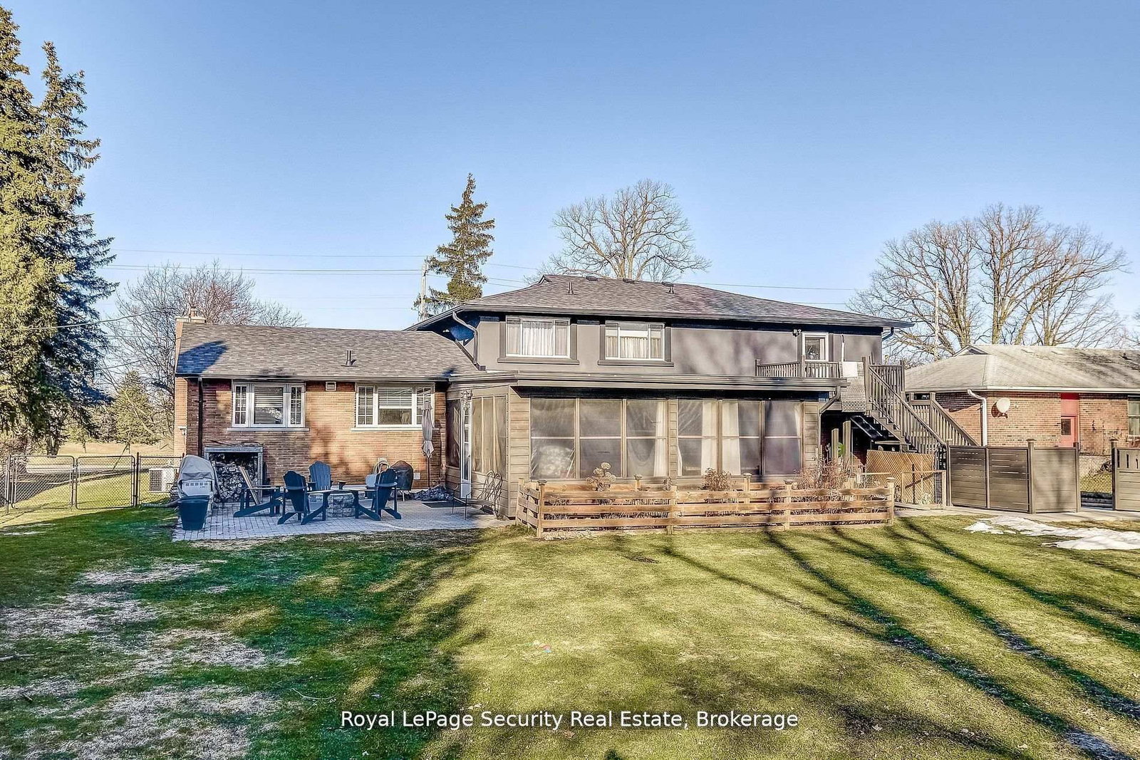 Detached House for sale at 11310 Trafalgar Road, Halton Hills, Ontario, L7G 4S5 - Stewarttown - MLS: W12743948