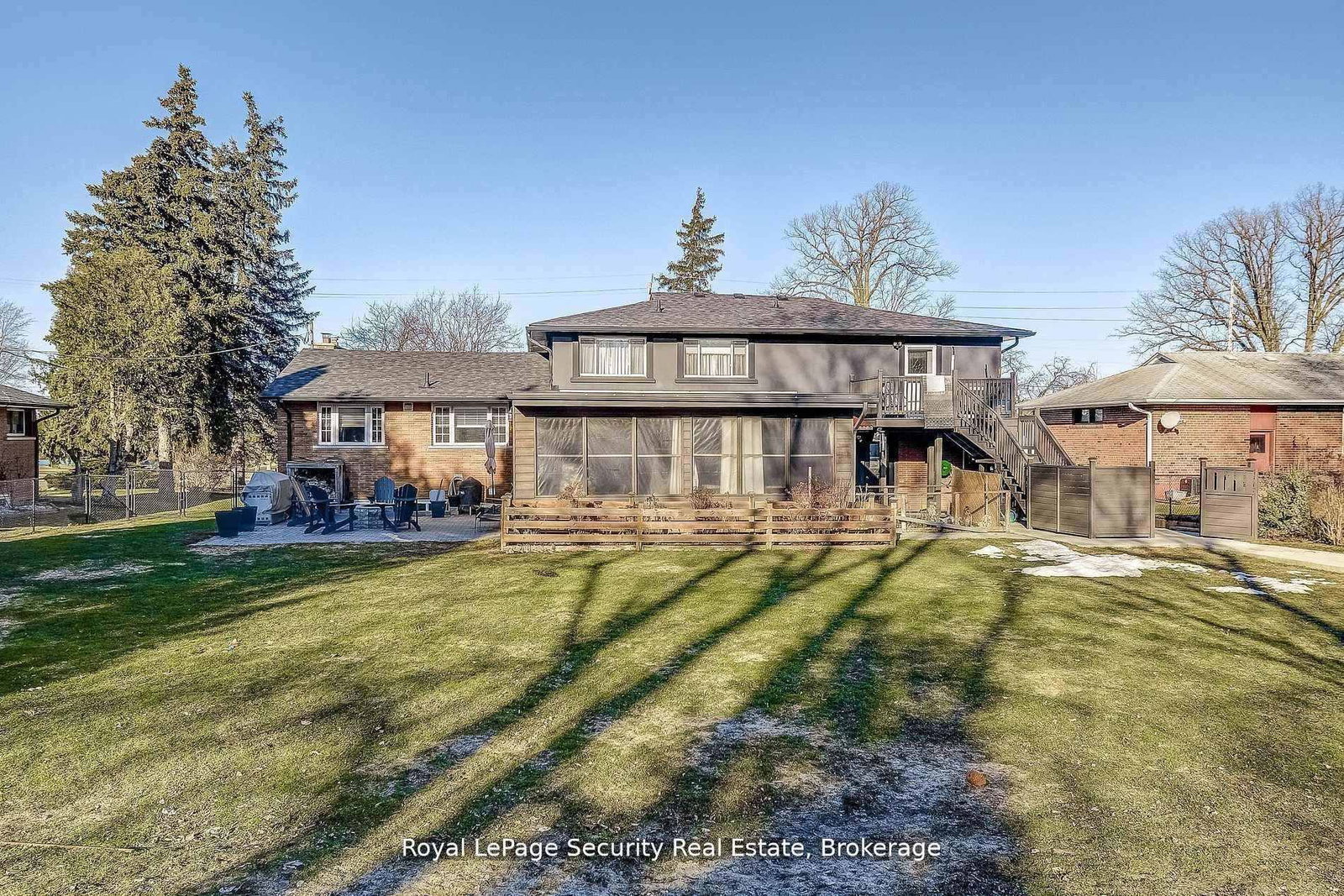 Detached House for sale at 11310 Trafalgar Road, Halton Hills, Ontario, L7G 4S5 - Stewarttown - MLS: W12743948