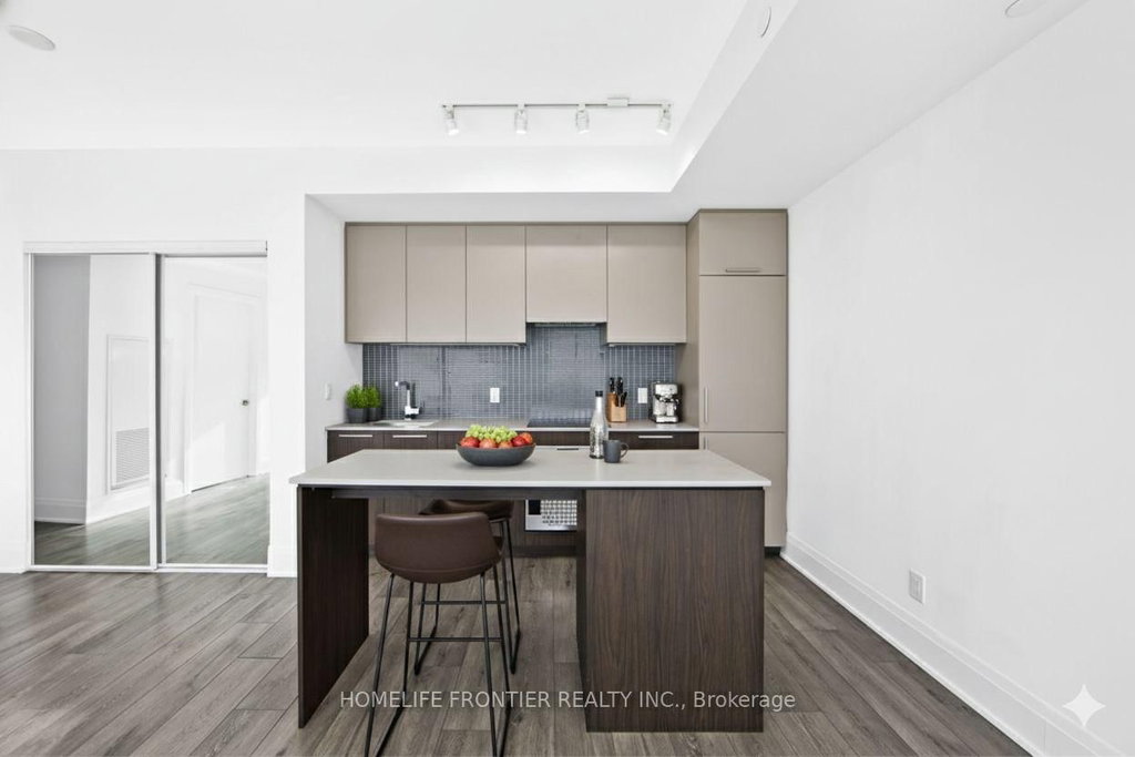 301 - 20 Brin Drive 5