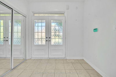 450 Tilt Pt, Milton, Ontario image-0-4