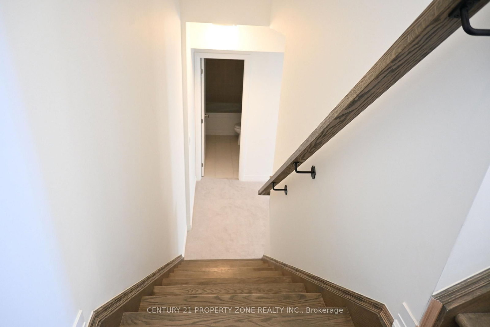 2 Timber fall Drive, Unit Lower - Photo 4