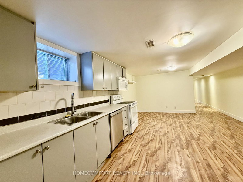 Lower - 178 Rosemount Ave, Toronto, M6H 2M9 | Image 2