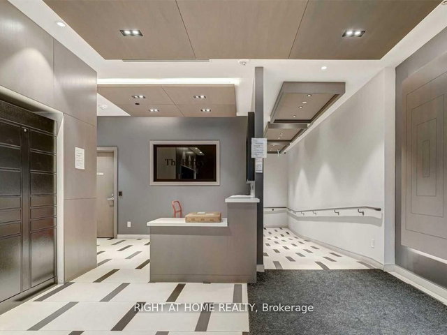 406 - 430 Roncesvalles Avenue