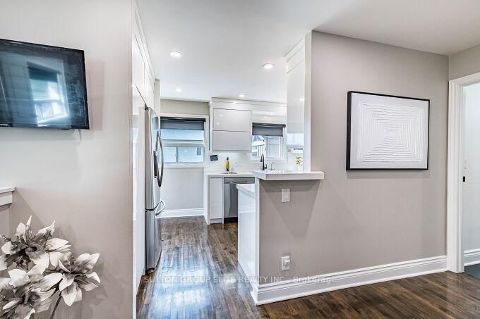 Detached House for sale at 107 Martha Street, Caledon, Ontario, L7E 4X5 - Bolton West - MLS: W12747308