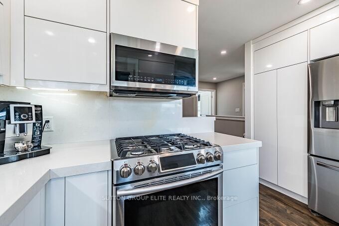 Detached House for sale at 107 Martha Street, Caledon, Ontario, L7E 4X5 - Bolton West - MLS: W12747308