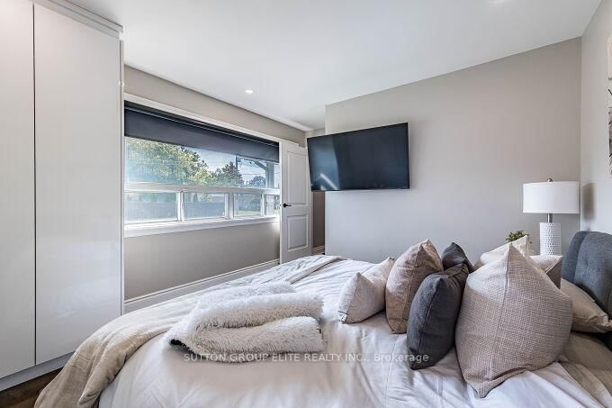 Detached House for sale at 107 Martha Street, Caledon, Ontario, L7E 4X5 - Bolton West - MLS: W12747308