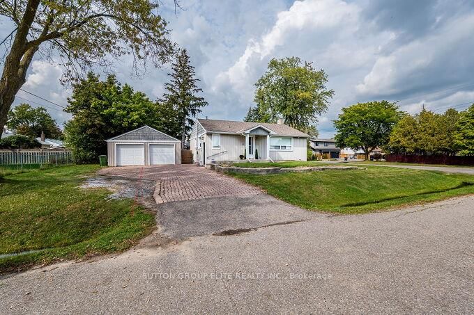 Detached House for sale at 107 Martha Street, Caledon, Ontario, L7E 4X5 - Bolton West - MLS: W12747308