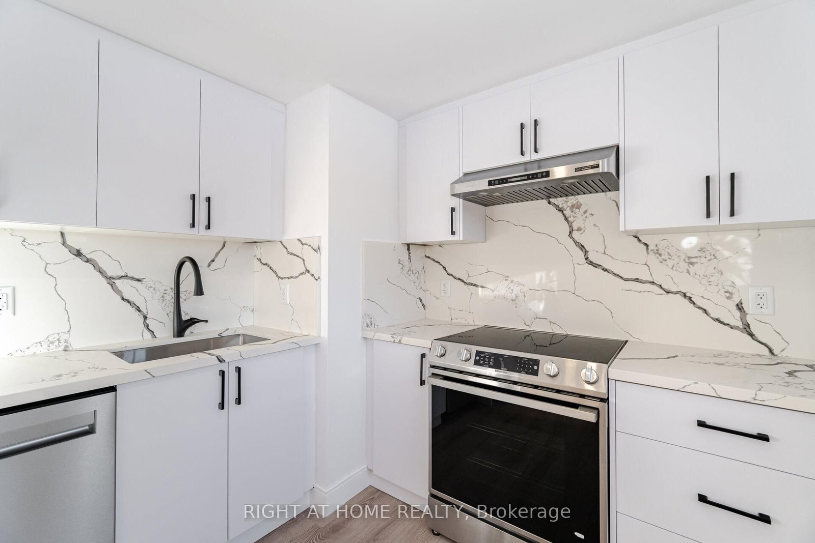 25 Templar Drive, Unit Apartment 4 - Photo 4