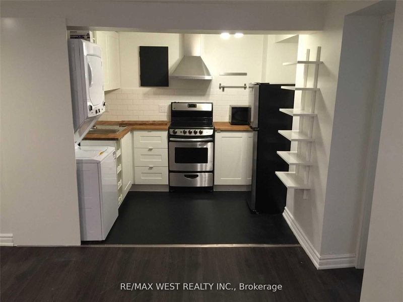 4 - 152 Dowling Ave, Toronto, M6K 3A6 | Image 2