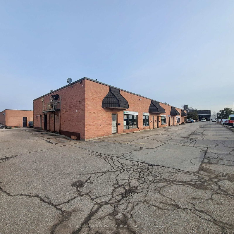 400 Morobel Dr, Milton, L9T 4N6 | Image 3