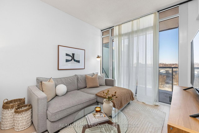 712 - 88 Park Lawn Road