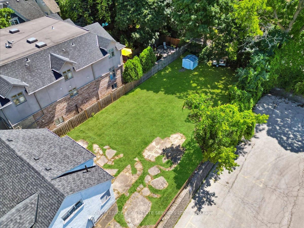 Detached House for sale at 86 Kerr Street, Oakville, Ontario, L6K 3A3 - Central - MLS: W12748542