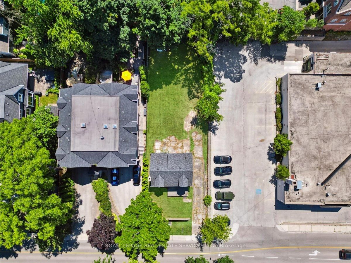 Detached House for sale at 86 Kerr Street, Oakville, Ontario, L6K 3A3 - Central - MLS: W12748542