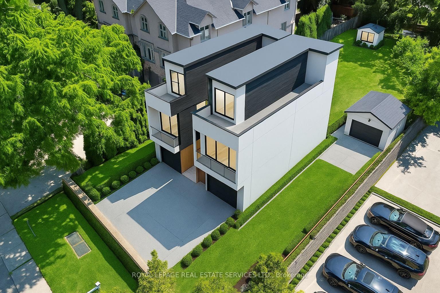 Detached House for sale at 86 Kerr Street, Oakville, Ontario, L6K 3A3 - Central - MLS: W12748542