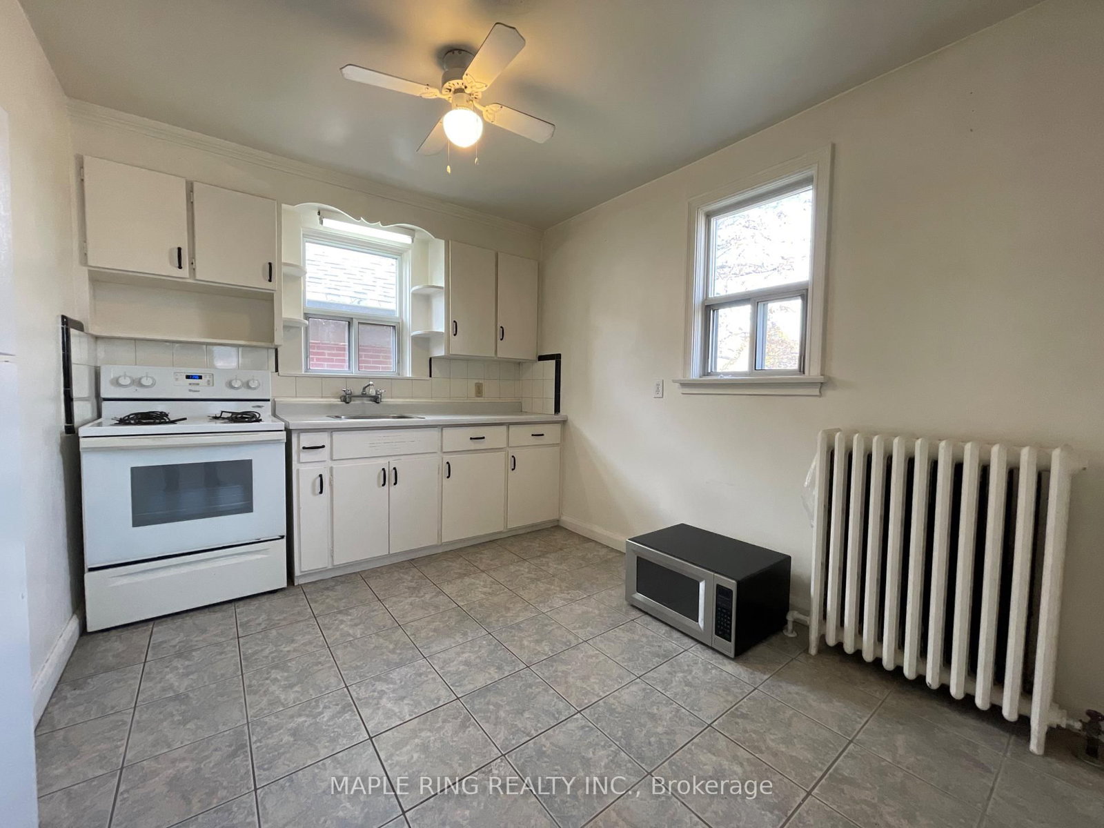 Semi-Detached House for lease at 3-12 Dwight Avenue, Toronto, Ontario, M8V 1X2 - New Toronto - MLS: W12748880