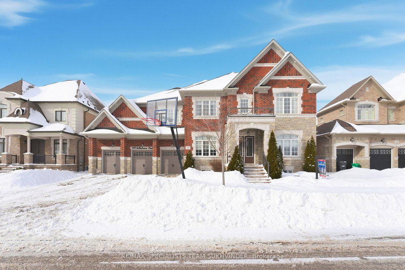 102 Belladonna Circ, Brampton, L6P 4B6 | Image 3