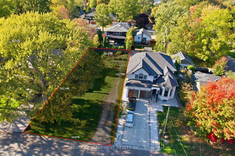 75 Troy St, Mississauga, L5G 1S6 | Image 2