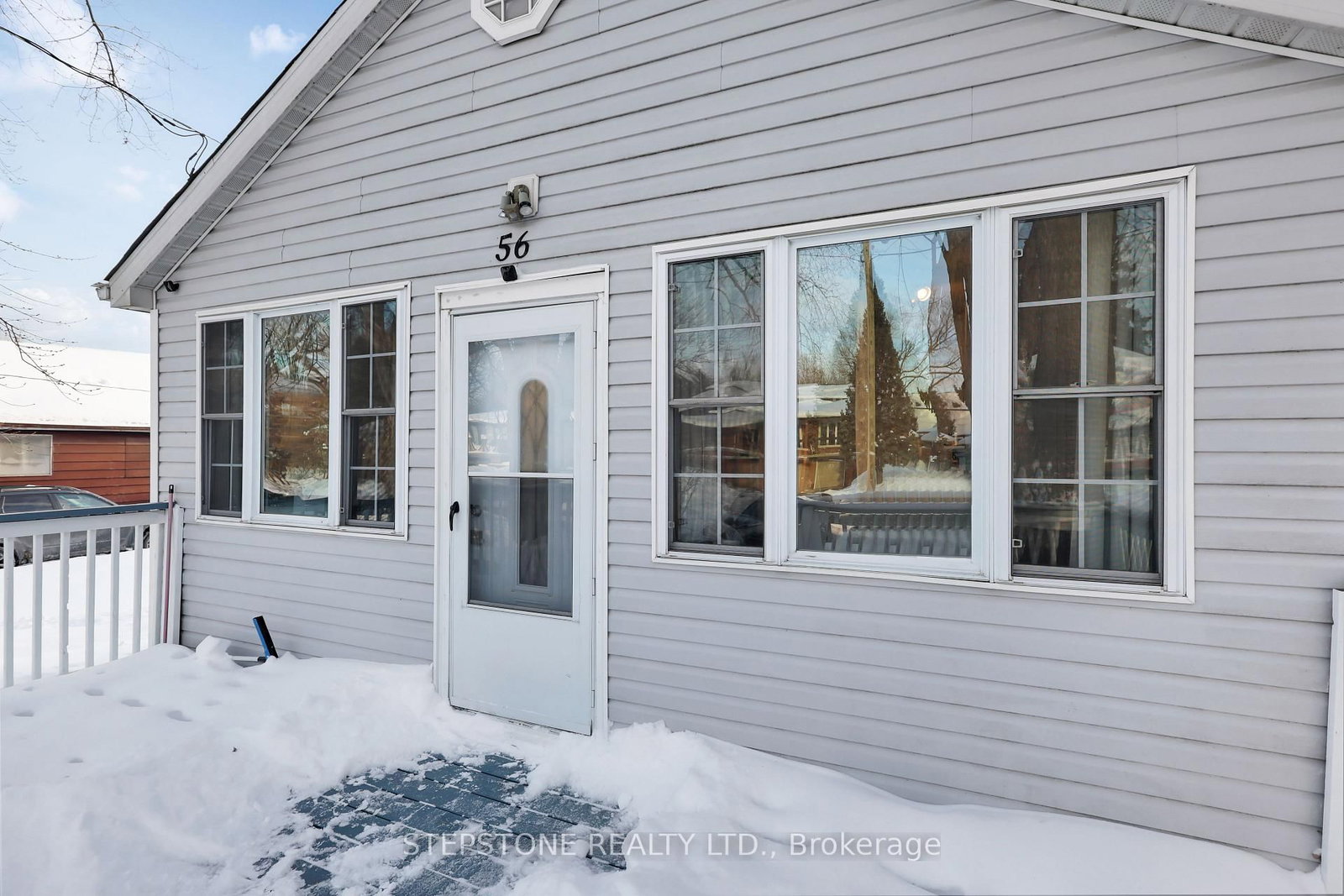 56 41st Street W • Toronto, ON photo 13